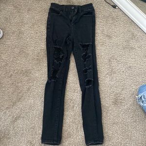 black american eagle ripped jeans